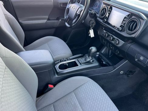 Used 2022 Toyota Tacoma SR RWD image 15