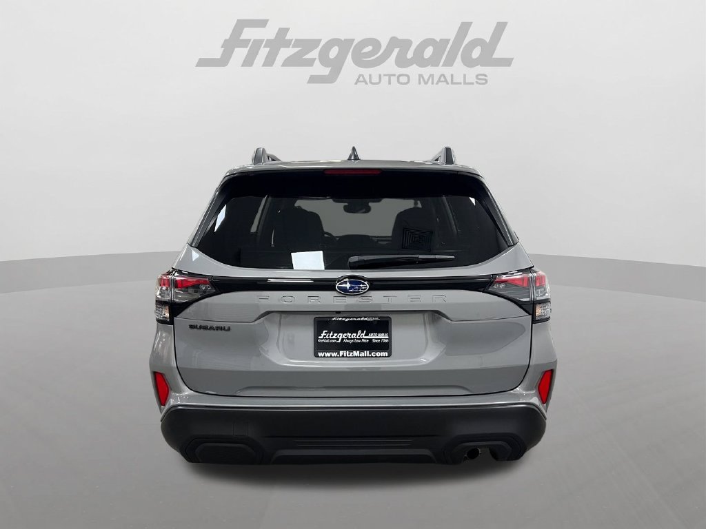 Used 2025 Subaru Forester Premium AWD/4WD image 5