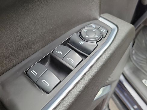 Used 2022 Chevrolet Silverado 1500 LT image 10