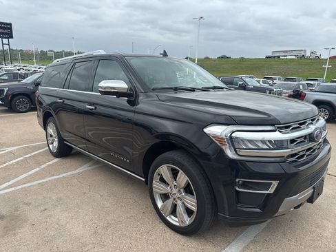 Used 2022 Ford Expedition Max Platinum image 3