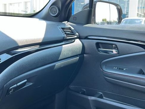 Used 2022 Honda Ridgeline Black Edition image 20