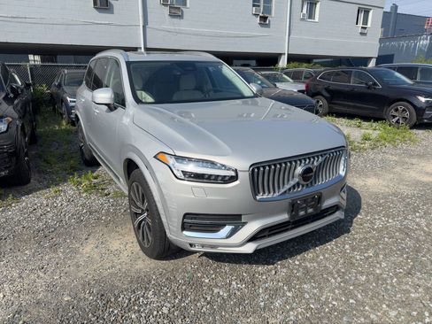 Certified 2024 Volvo XC90 B5 Core w/ Climate Package image 2