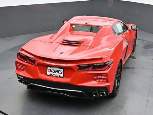 Used 2025 Chevrolet Corvette Stingray Preferred Conv w/ 2LT RWD image 31