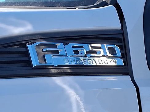 Used 2023 Ford F650 2WD Regular Cab Super Duty image 30