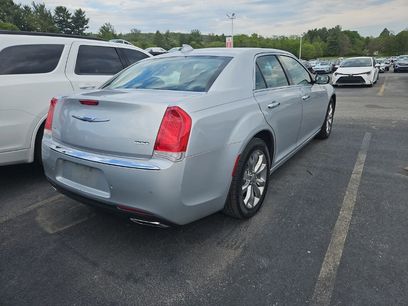 Used 2019 Chrysler 300 Limited w/ Safetytec Plus Group