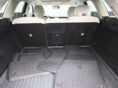 Used 2023 Volvo XC60 B5 Plus w/ Climate Package image 30