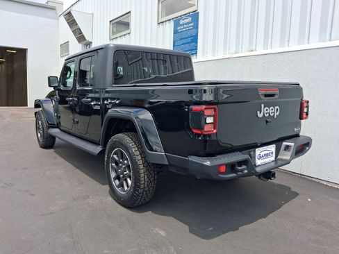 Used 2020 Jeep Gladiator Overland w/ Uconnect 4C Nav & Sound Group AWD/4WD image 3
