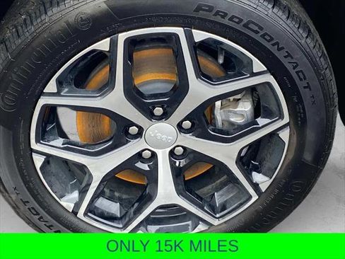 Certified 2024 Jeep Compass Limited image 27