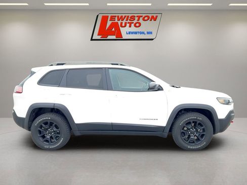 Used 2020 Jeep Cherokee Trailhawk w/ Cold Weather Group AWD/4WD image 6