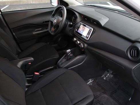 Certified 2025 Nissan Kicks Play S image 33