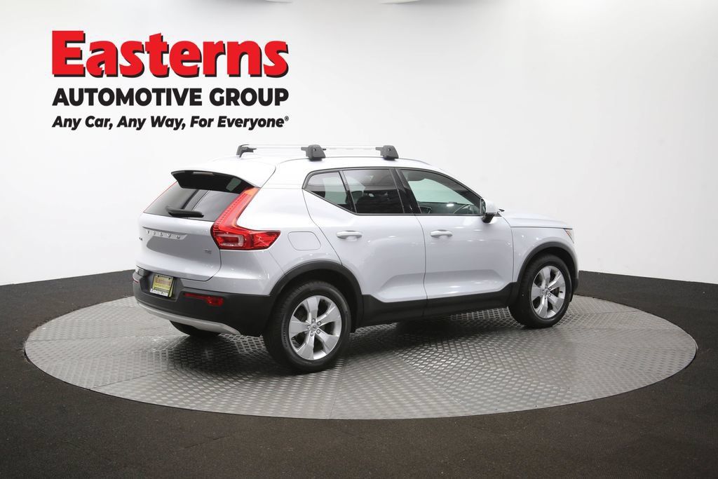 Used 2021 Volvo XC40 T4 Momentum FWD image 42