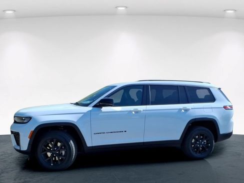 New 2026 Jeep Grand Cherokee L 4WD image 5