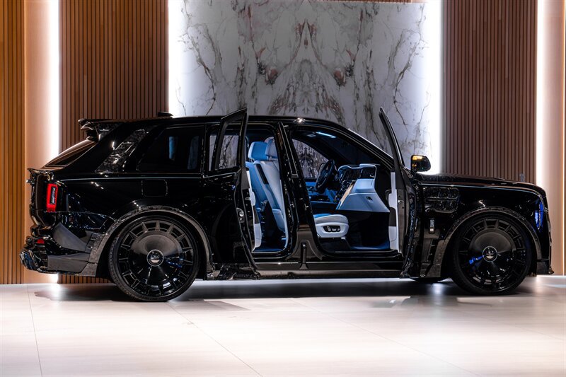 Used 2025 Rolls-Royce Cullinan AWD/4WD image 7