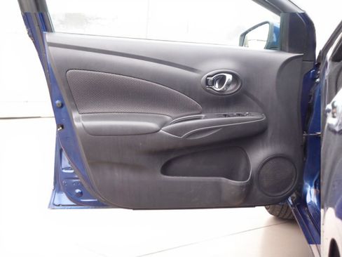 Used 2018 Nissan Versa SV w/ SV Special Edition Package image 21