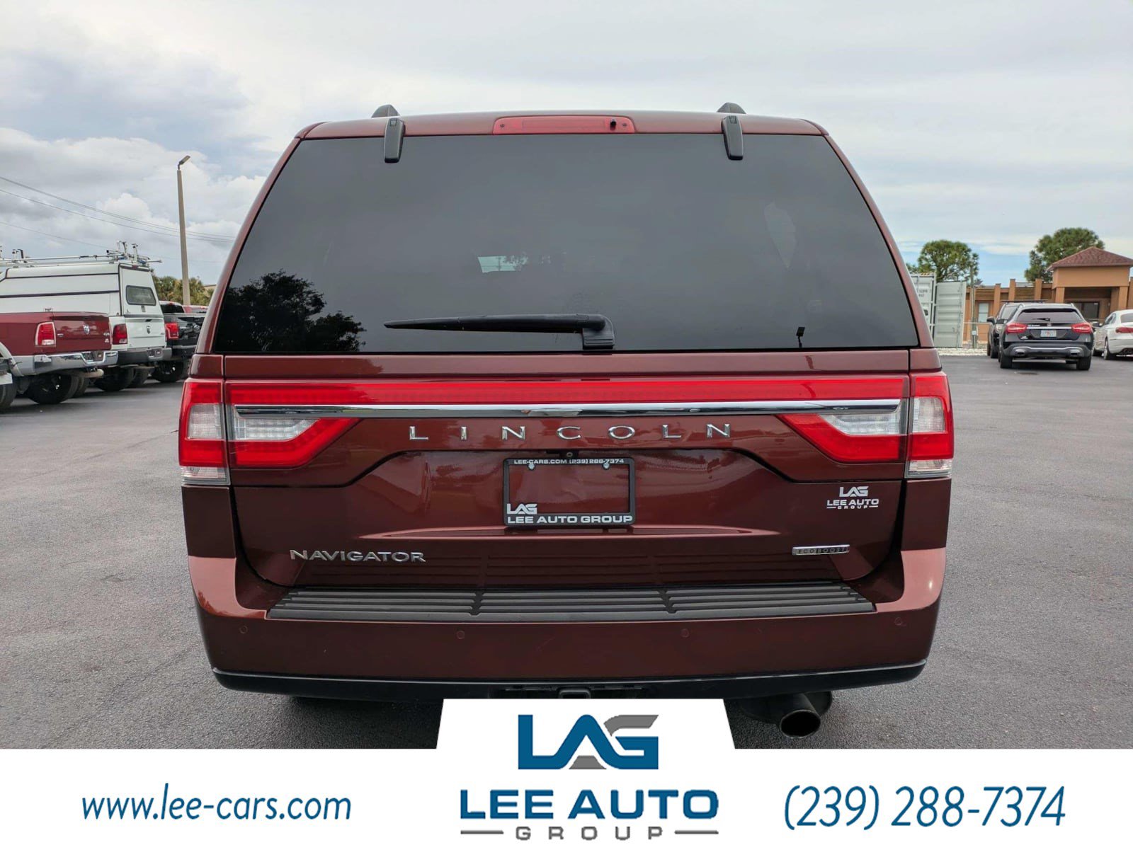 Used 2015 Lincoln Navigator 4WD w/ Equipment Group 101A Reserve image 4