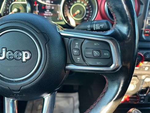 Used 2022 Jeep Wrangler Unlimited Rubicon w/ Xtreme Recon 35" Tire Package image 20