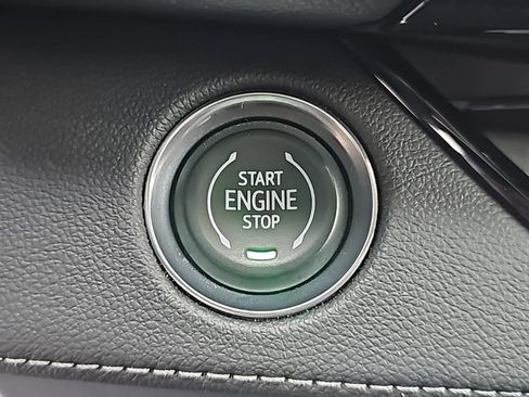 Certified 2025 Buick Enclave Sport Touring image 26