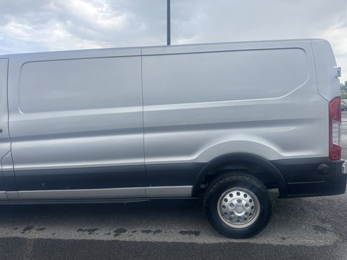 Used 2020 Ford Transit 350 Low Roof AWD image 3
