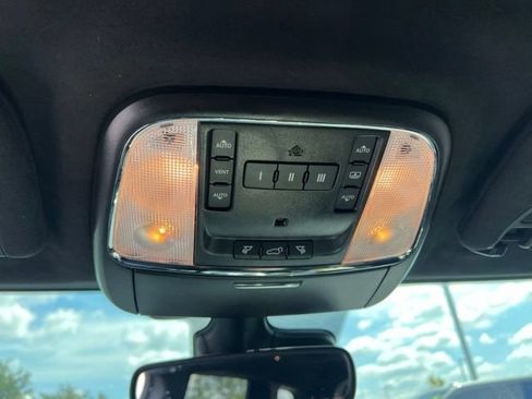 Used 2021 Jeep Grand Cherokee SRT AWD/4WD image 25