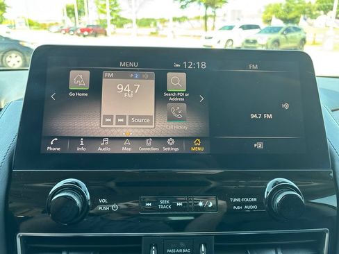 Used 2021 Nissan Armada SL w/ Captain's Chairs Package AWD/4WD image 43