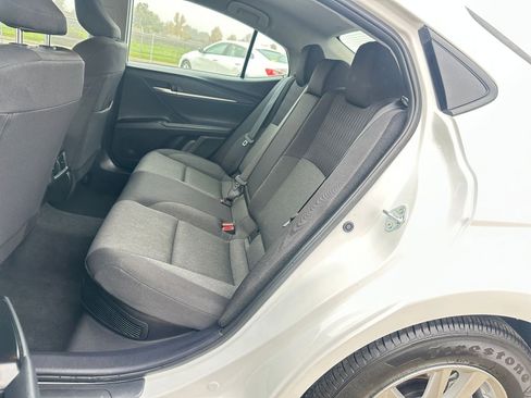 Used 2025 Toyota Camry LE image 37