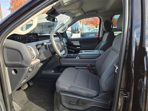 Used 2025 Ford Expedition Max Active image 12