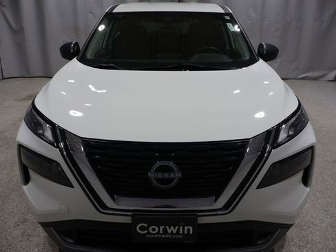 Used 2023 Nissan Rogue S image 7