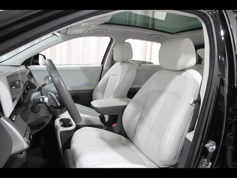 Certified 2023 Hyundai Ioniq 5 Limited w/ Cargo Package AWD/4WD image 5
