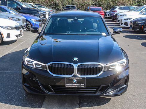 Used 2026 BMW 330i Sedan w/ Convenience Package RWD image 2