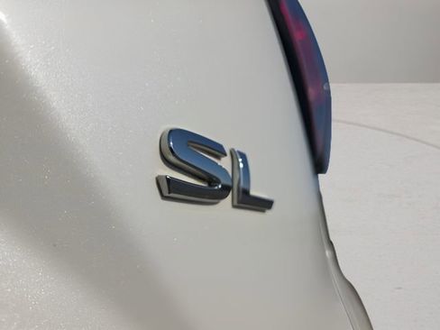 Used 2018 Nissan Murano SL w/ Moonroof Package image 18