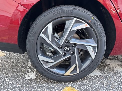 New 2025 Hyundai Elantra Sport image 6