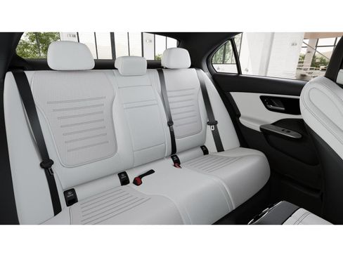 Used 2025 Mercedes-Benz C 300 Sedan image 4