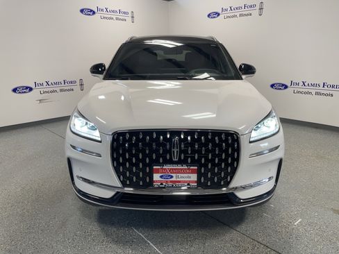 Used 2023 Lincoln Corsair Reserve w/ Equipment Group 202A image 2