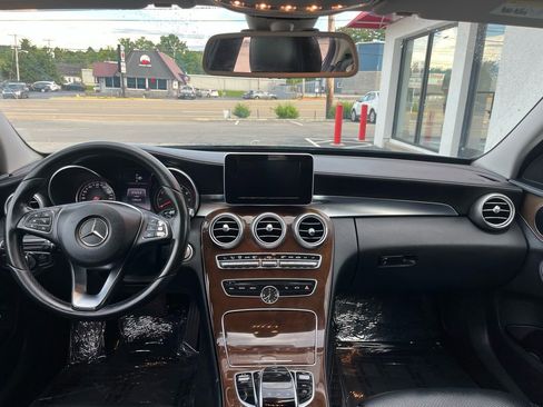 Used 2015 Mercedes-Benz C 300 4MATIC Sedan image 23