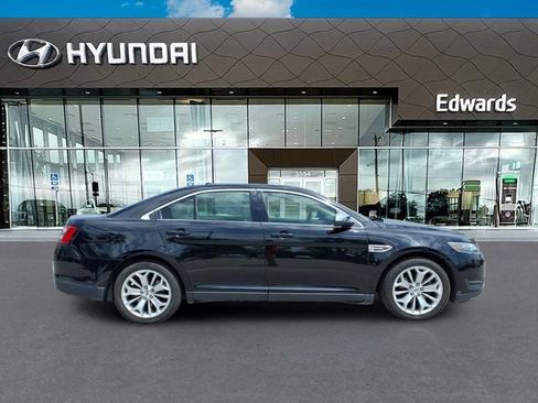 Used 2018 Ford Taurus Limited FWD image 5