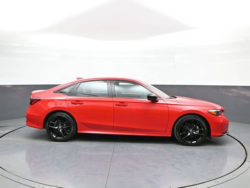 Certified 2025 Honda Civic Sport image 5