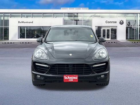Used 2013 Porsche Cayenne Turbo AWD/4WD image 2