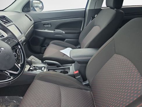 Used 2019 Mitsubishi Outlander Sport SE image 12