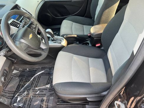 Used 2012 Chevrolet Cruze LS w/ Connectivity Package FWD image 18
