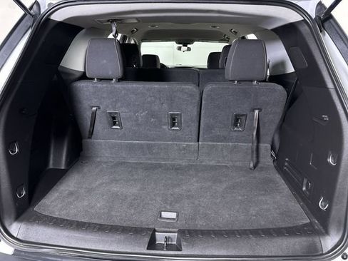 Used 2018 Chevrolet Traverse LS w/ LPO, Cargo Package FWD image 27
