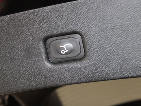 Used 2023 Lincoln Nautilus Black Label w/ Cargo Utility Package image 17