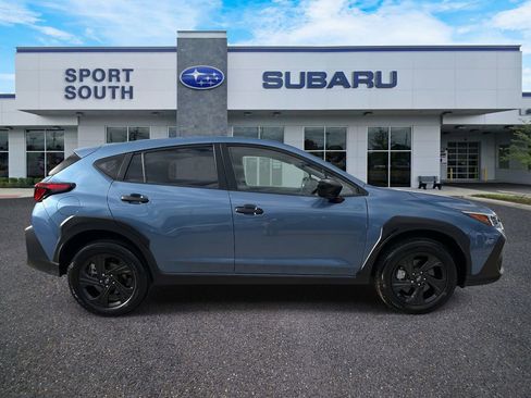 Used 2024 Subaru Crosstrek 2.0i w/ Crosstrek Mirror Package image 2