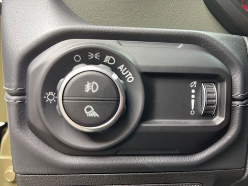 New 2026 Jeep Gladiator Mojave image 11