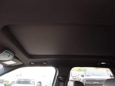Used 2023 Chevrolet Blazer RS w/ Driver Confidence II Package FWD image 18
