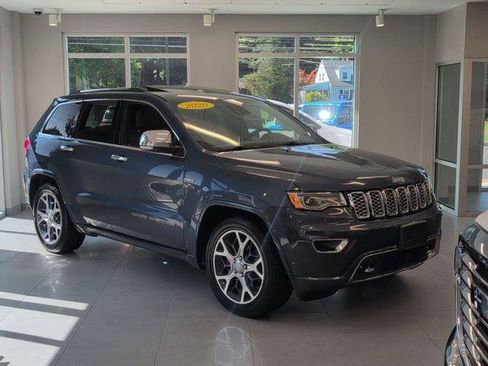 Certified 2020 Jeep Grand Cherokee Overland w/ Interior Metal Package AWD/4WD image 3
