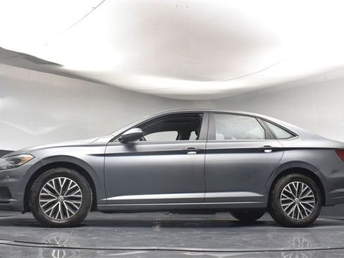 Used 2019 Volkswagen Jetta R-Line image 35