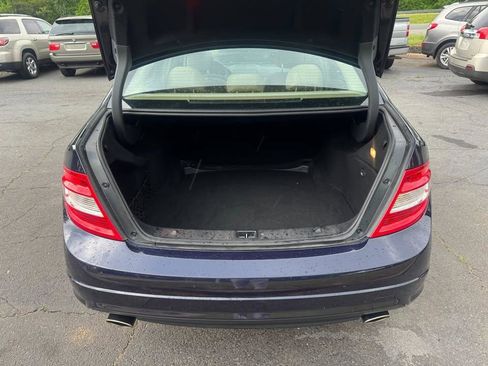 Used 2011 Mercedes-Benz C 300 Luxury image 19