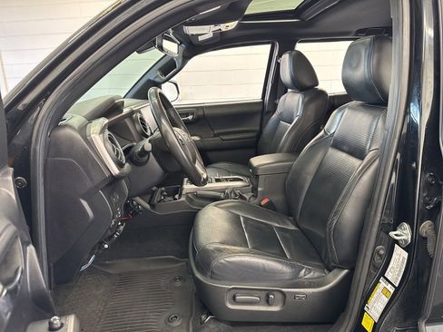 Certified 2021 Toyota Tacoma Limited image 13