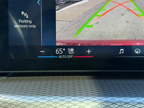 Certified 2025 BMW 330i xDrive Sedan w/ M Sport Package image 20