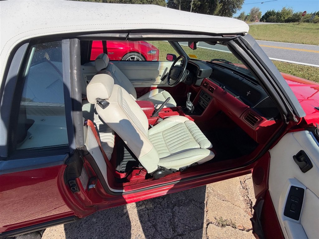 Used 1990 Ford Mustang LX RWD image 8